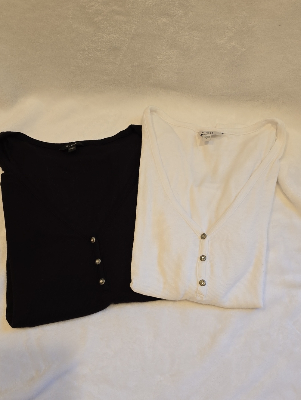 Guess  Bundle Of 1Black And 1White V-Neck Henley Ribbed Top